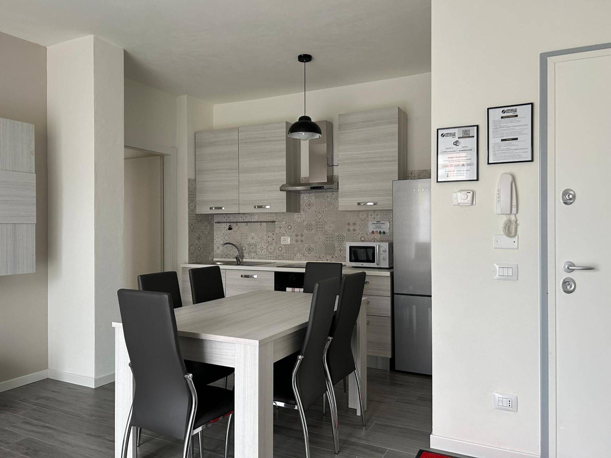 Treviolo - Immobili E Soluzioni Rent Lägenhet Exteriör bild