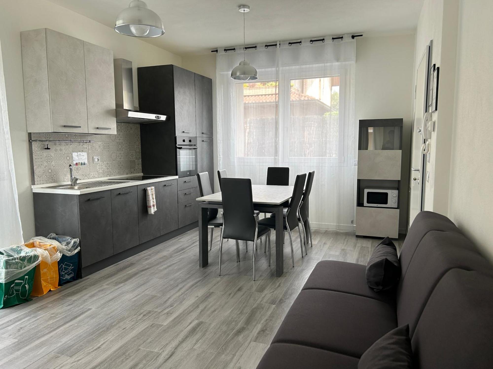 Treviolo - Immobili E Soluzioni Rent Lägenhet Exteriör bild